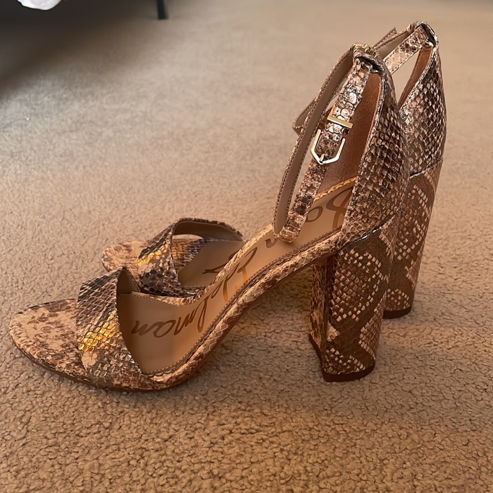 Sam Edelman size 9 gold heels- LIKE NEW